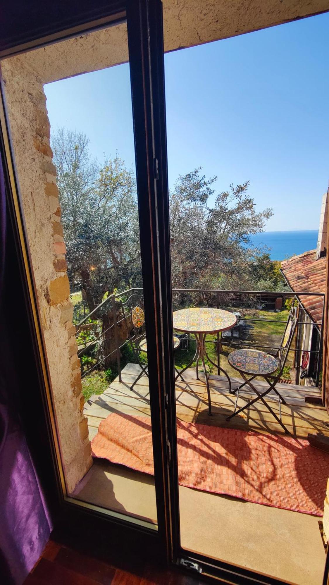 Dimora Acqua Del Fico Bed & Breakfast 3*