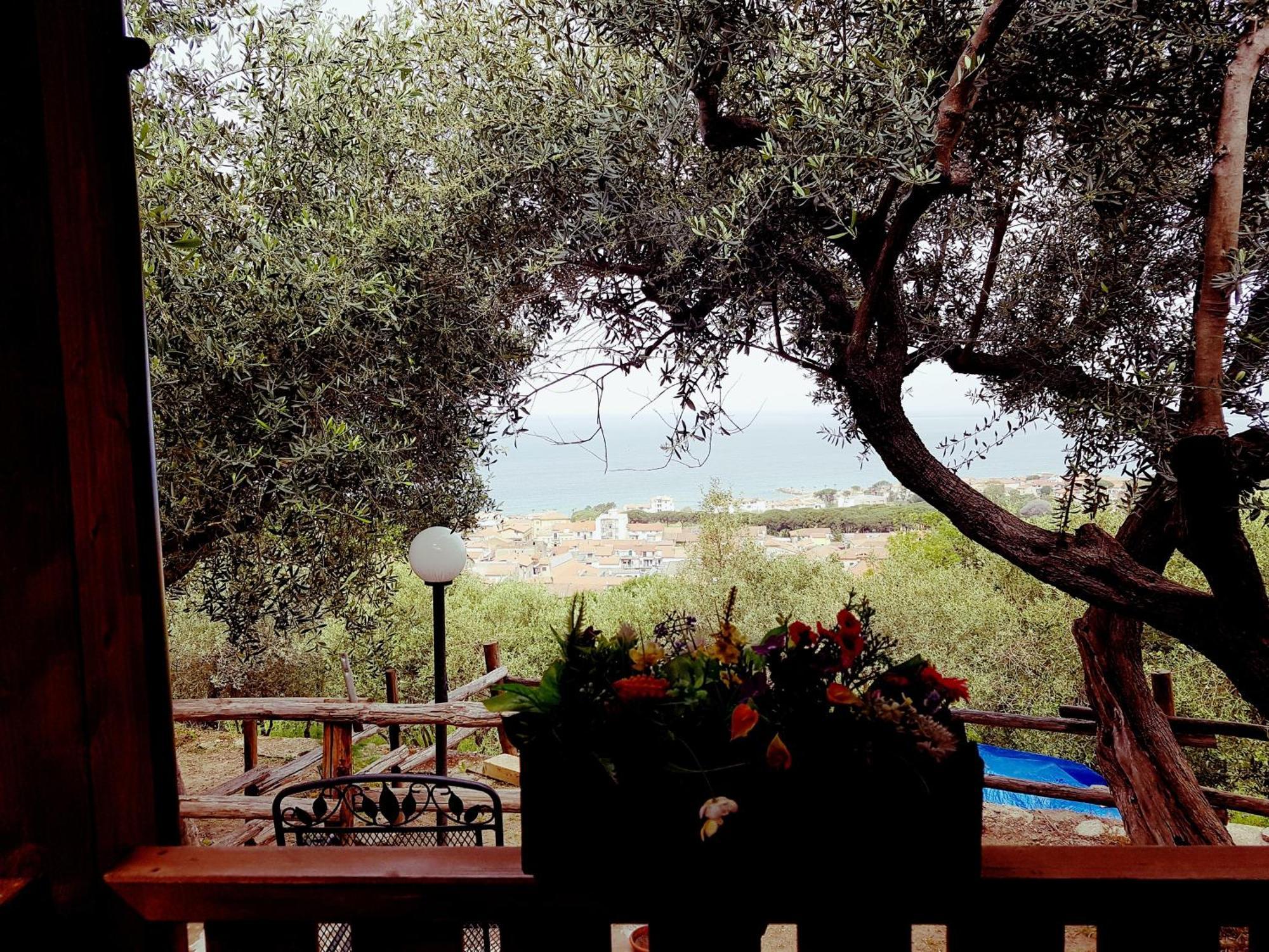 Dimora Acqua Del Fico Bed & Breakfast 3*