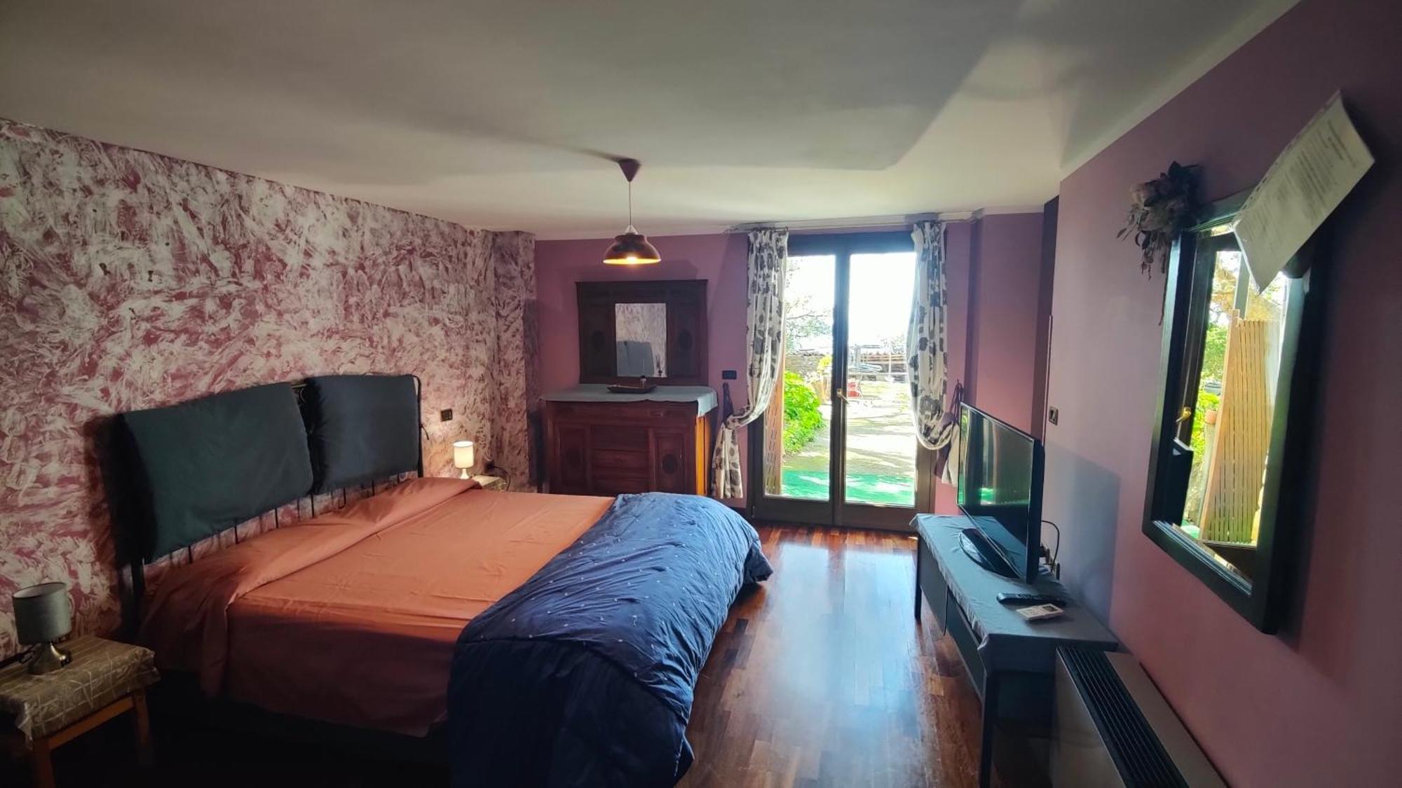 Dimora Acqua Del Fico Bed & Breakfast 3*
